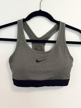 Nike Dri-FIT Gray Athletic Sports Bra with Black Band Size Small Activewear
